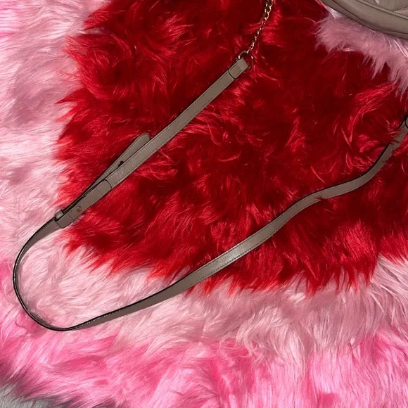 Gucci GG marmont matelasse nude dusty pink crossbody shoulder bag - Picture 13 of 17